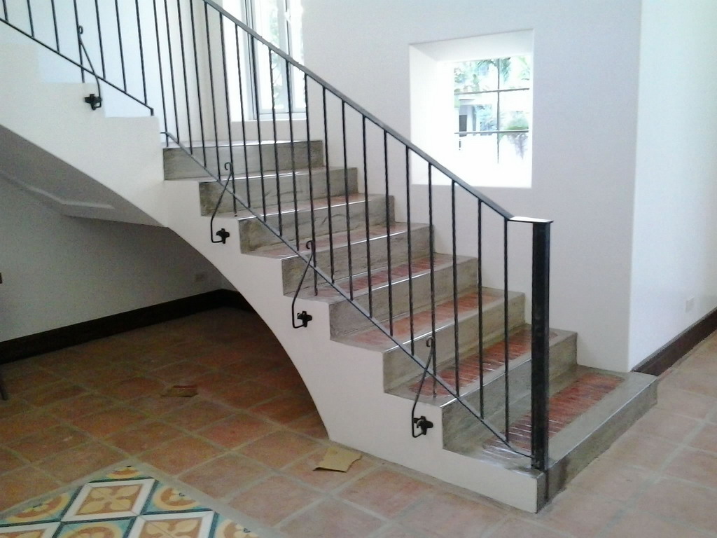 Stair Railing in Wrought Iron Square Bar Scalop Design